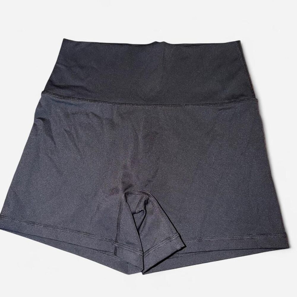 Aerie Women's Black and Grey Shorts